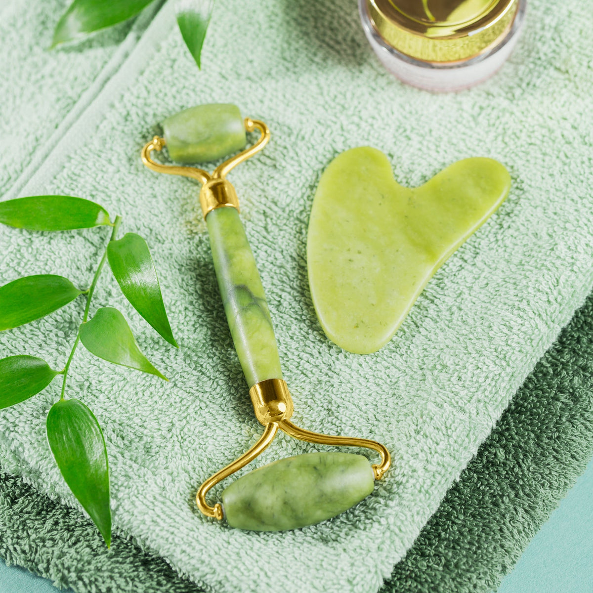 Jade Roller & Gua Sha Set – Natural Face Massager for Anti-Aging, Glowing Skin & Face Shaping